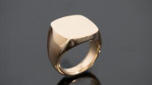Siegelring von Spitzbarth Juwelier