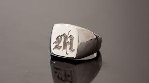 Siegelring von Spitzbarth Juwelier