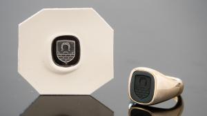 Siegelring von Spitzbarth Juwelier