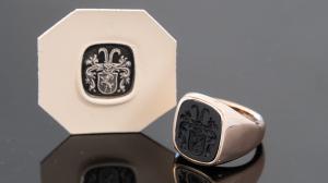 Siegelring von Spitzbarth Juwelier